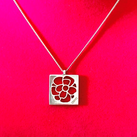 Chanel 925 Silver Open Camellia Flower Necklace - Picture 4 of 6